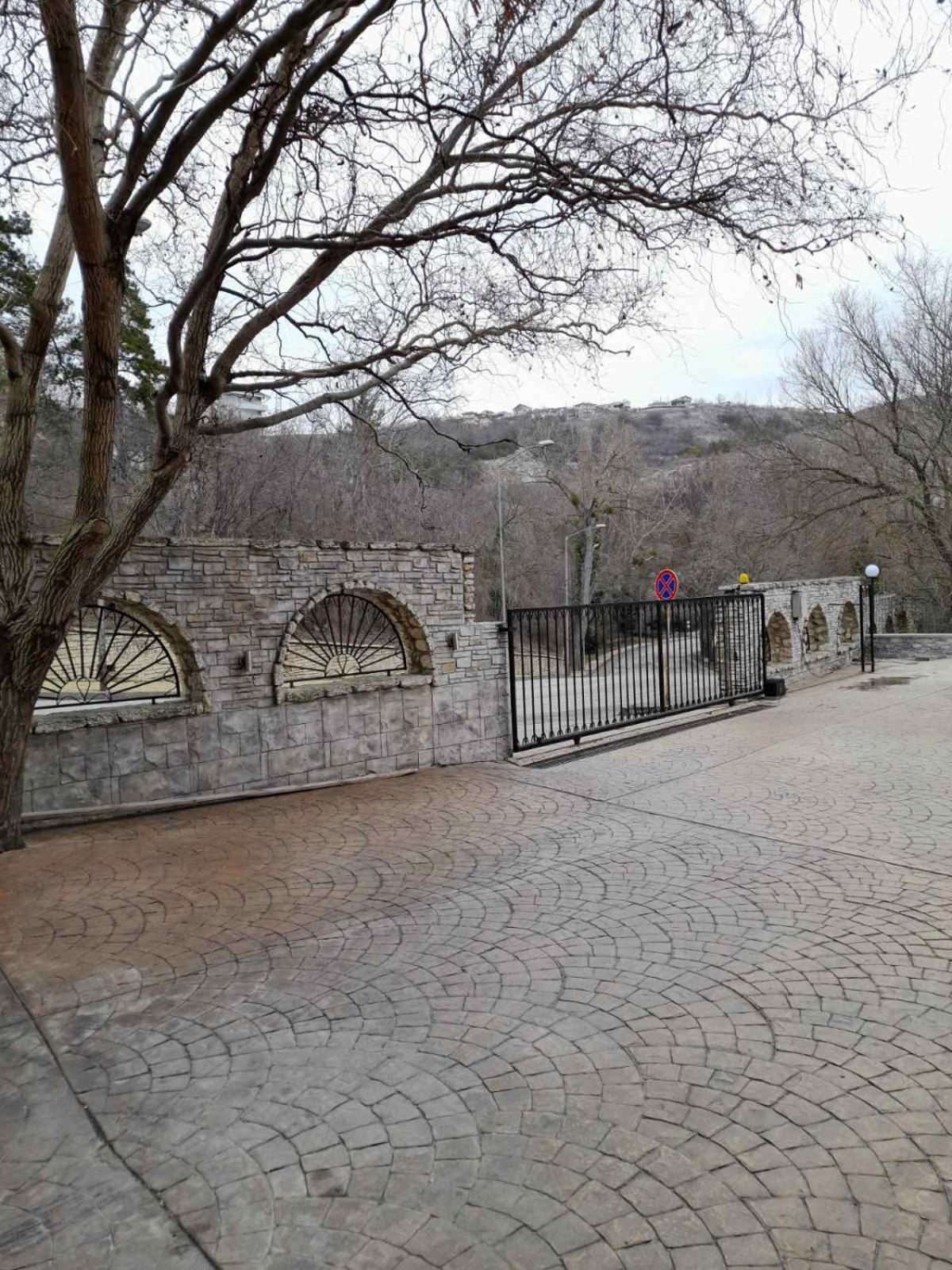 Queen'S Garden Balchik Apartment Bagian luar foto
