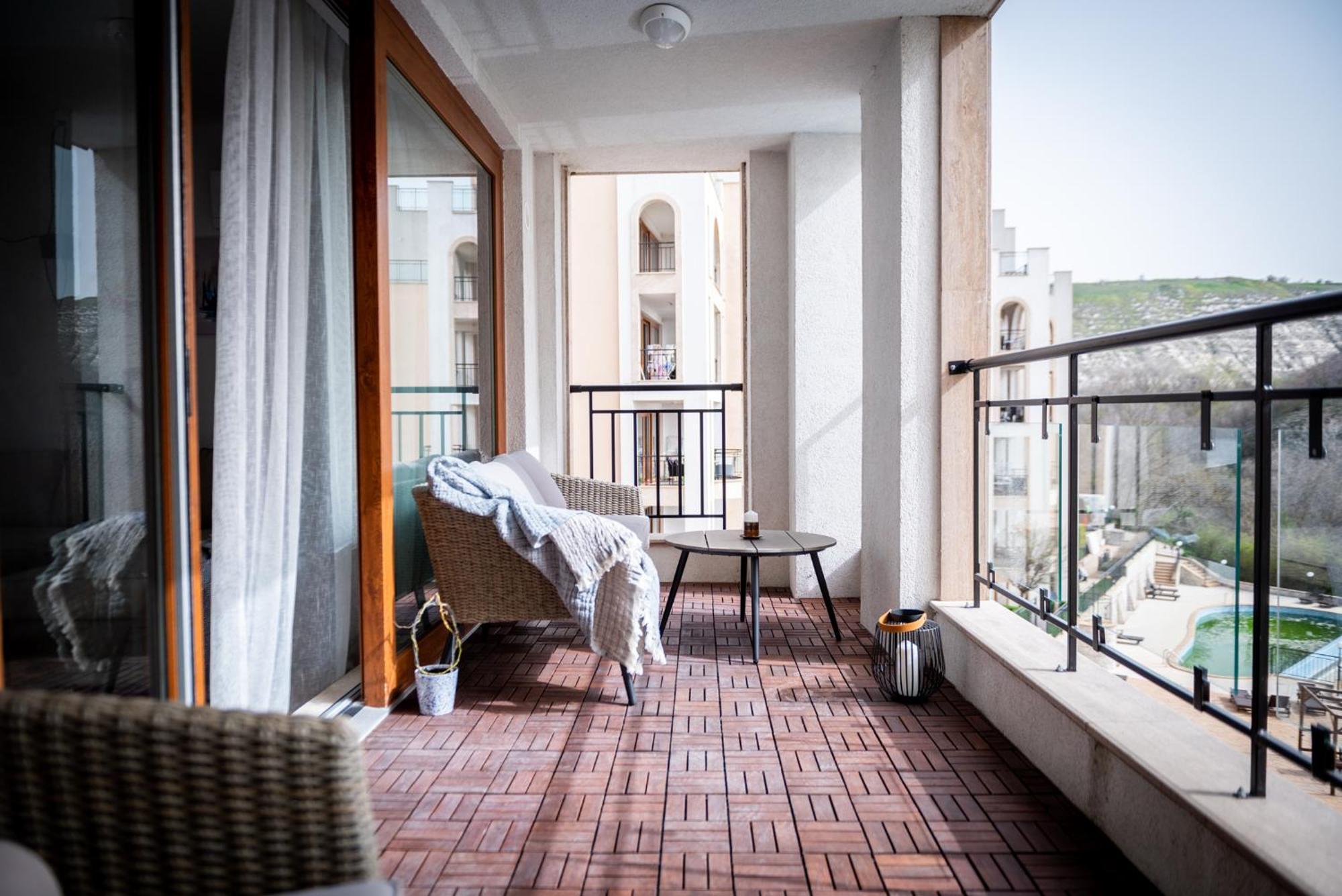 Queen'S Garden Balchik Apartment Bagian luar foto
