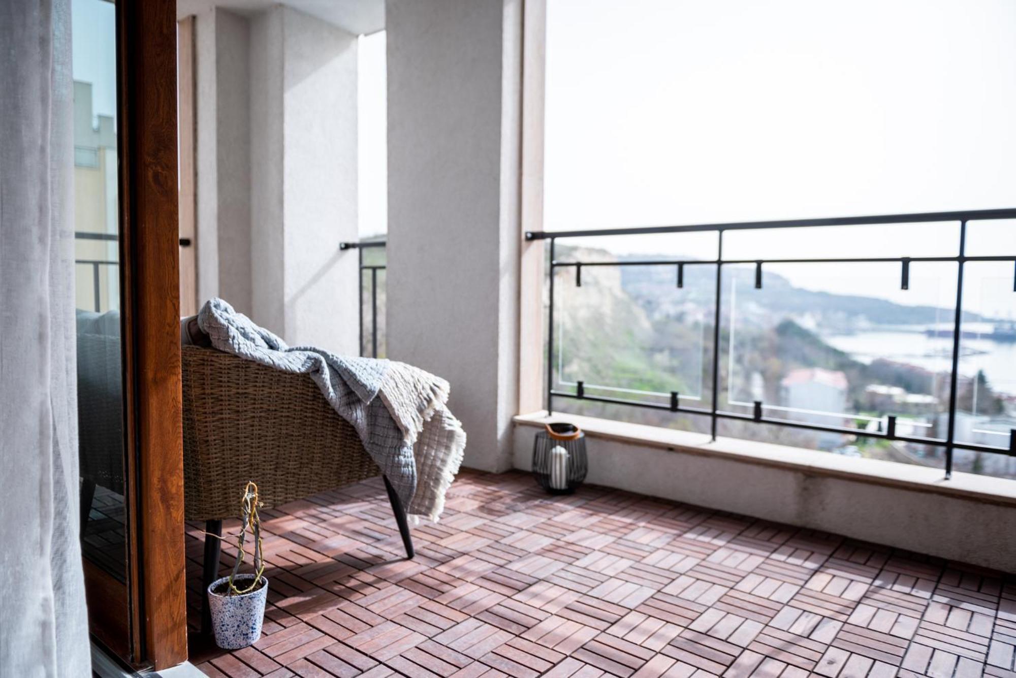 Queen'S Garden Balchik Apartment Bagian luar foto